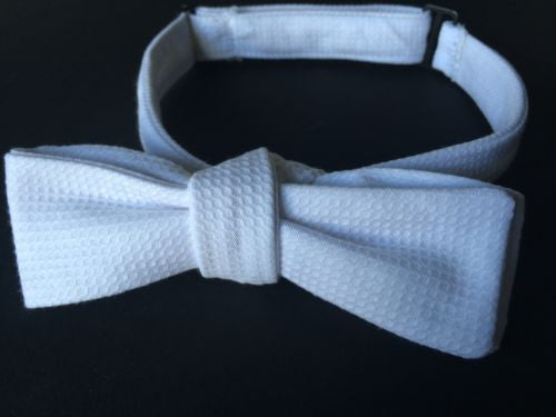 The Edwardian Pique White Bowtie