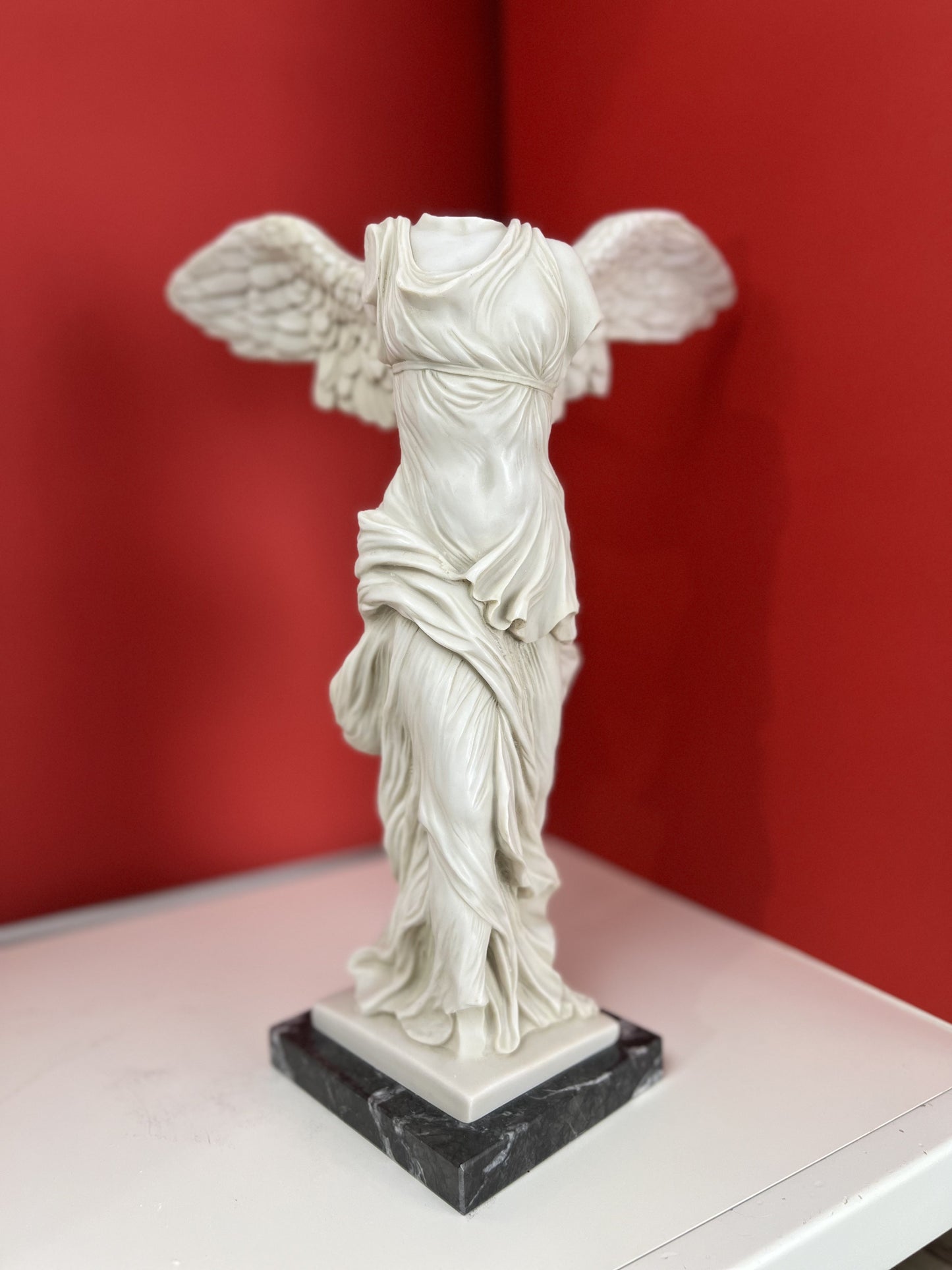 Nike Di Samotracia - statua in marmo 37,5 cm